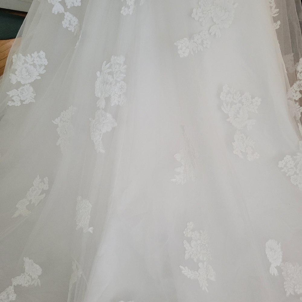 White DaVinci Dress Size 6 Style #50236 - Picture 10 of 16